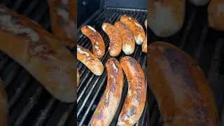 Der Trick mit der Rostbratwurst 🔥 #bbq #tricks #wurst