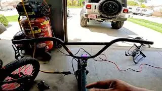 SE BIKES WILD MAN GETS NEW S&M HODER BARS PLUS WHEELIES