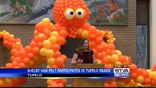 Best-selling author Shelby Van Pelt visited Tupelo