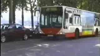 L&auml;ngster Bus-Konvoi in Hamburg im Sommer 2000 Teil2
