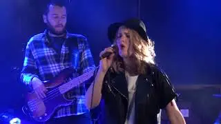 Angel From Montgomery Live at De Bosuil