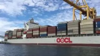 Shipspotting On The Water - Manila Express & OOCL Brisbane - 02 June 2016