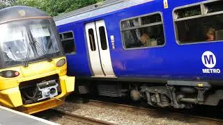 Trains at: Saltaire, AL, 24.8.19