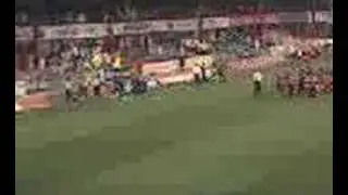 Dundee lifting the tele cup