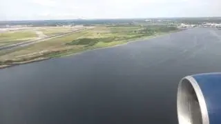 Parallel landing at JFK (4K)