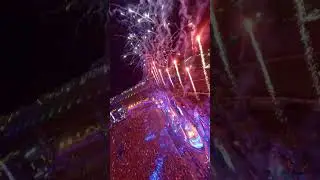 уворачиваюсь от фейерверков 🎆 на EDC #дрон #рейв #edm #fpv