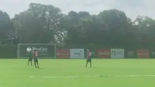 Carson Wentz throws on the run during 1st practice at Eagles training camp