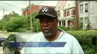 At risk teens make honest dollar by cleaning Avondale streets
