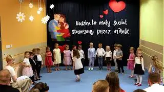 Dzień Rodziców   Występ Grupy Jeżyki w Przedszkolu Niepublicznym  Jagódkowo  w Rzeszowie 3 06 2025