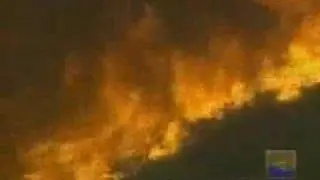 San Diego Fire Storm 2007 - 1 Man vs Fire Storm