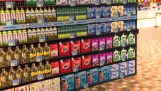 Modern QR-Code Shopping in Taipei