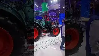Traktor &bdquo;Il Trattore&ldquo; na st&aacute;nku New Holland na Agritechnice 2025