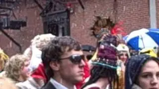 Anne Hathaway Hasty Pudding Theatricals Parade
