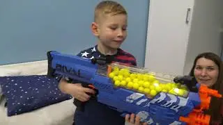 Лев Нашел Новые Нерфы! Папа такого Не Ожидал! Самый Большой NERF RIVAL