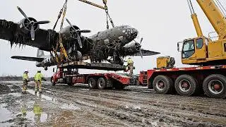 Restoring History: Building a Boeing B-17 Flying Fortress Heavy Bomber Aircraft - Militar Memories