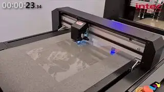 Suajadora Digital INTEC FB800 / Flatbed Cutter (As&iacute; se hacen las caretas para el Covid-19)