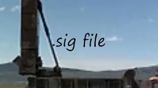 How to pronounce .sig file?