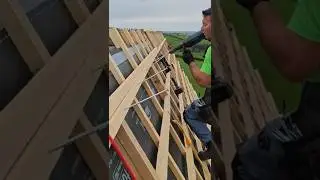 Je construis ma maison en A autonome en autoconstruction