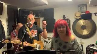 Pond Life live!