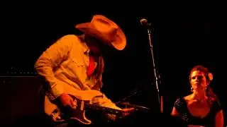 Dave Alvin & The Guilty Ones - Out of Control