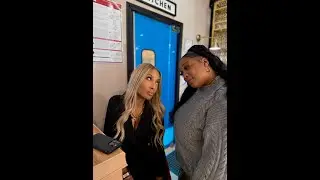 Когда Эмбер говорит Шане, что название ресторана звучит слишком по-черному, и она собирается его ...