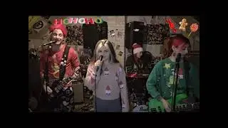 Santa & the Jingles Nuttin' 4 Christmas
