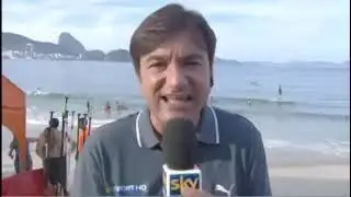 Fabio Caressa e la crisi del calcio italiano ma &egrave; una canzone natalizia