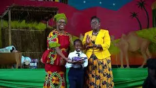 Presentation of prizes   Grade 2