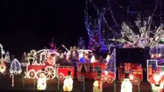 Cottage Grove WI Christmas Lights | Best of Midwest Epic Lighting | Madison WI | Duplayee