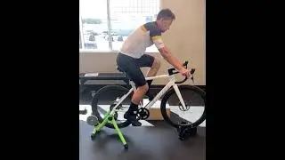 This Cyclist clearly needs a bike fitting