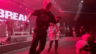 end it - b.c.h.c / new wage slavery &lrm;@OutbreakFest&nbsp; autumn 27/10/2024