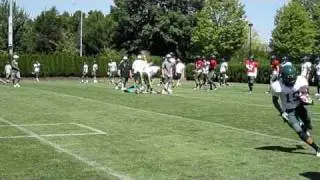 Oregon 2010 Fall Practice - Bryan Bennett to Eric Dungy