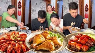 The son-in-law mistreated the daughter, so the mother-in-law gave the chicken leg to her daughter.