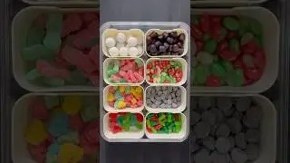 Christmas Themed Candy Snackle Box