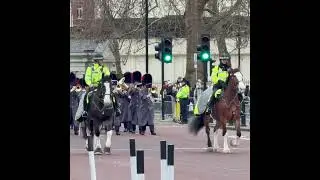 Buckingham Palace Scots Guards,  Band of the Coldstream Guards