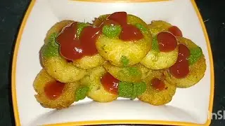 suji ki rings #foodie #food #foodlover #ytvideoes #yummyfood #foodshow #yt #gujrati #suji #rings