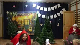 „Czerwony Kapturek” na szkolnej scenie w Sokołowie