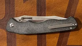 THIS KNIFE MAKES ME WANNA MOSH!
