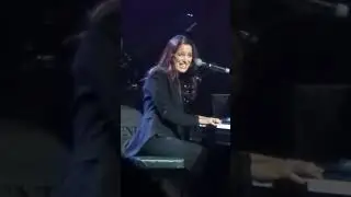 Chantal Kreviazuk sings 
