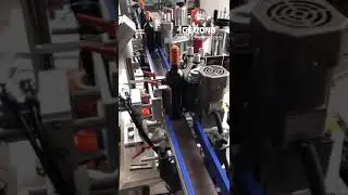 Red wine glass bottle vertica labeling machine inline labeling machine