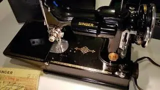 1938 Singer Featherweight Sewing Machine!