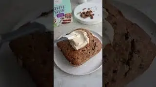 Carrot cake marries banana bread
