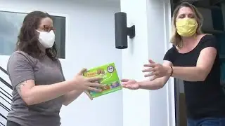Neighbors form network of selflessness