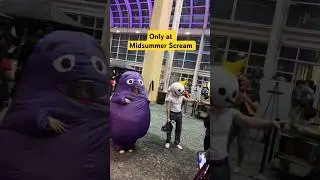 NO WAY 😱  Grimace & Jack in the Box IRL 🤭#jackinthebox #cosplay #grimace #midsummerscream