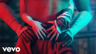 Ariana Grande - the boy is mine (3D Music Video)