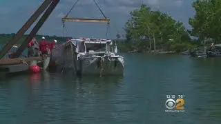 Sunken Duck Boat Raised From Missouri Lake