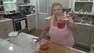 Strawberry Lemonade, a refreshing drink for these hot days