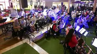 Honolulu Wind Ensemble -  Gleeful Christmas