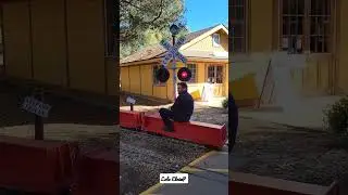 SOUTH COAST RAILROAD MUSEUM | MODEL TRAINS | TRAIN CROSSING SIGNAL | GOLETA CA | LOLA ELNIEP