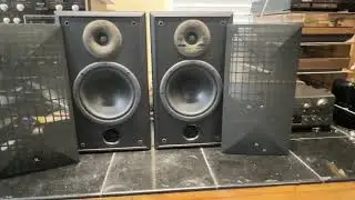 Acoustic Research Vintage AR 208HO Bookshelf Speakers Pair Matching Serial #'s